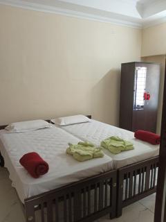 SRI PADMANABHA TOURIST HOME - Chacka - 5