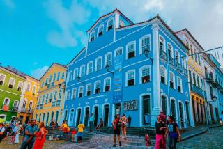 Experiência Autêntica no Pelourinho - Studio em Casarão Histórico até 6 hóspedes - 4