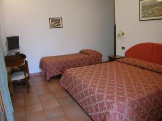 Hotel Ristorante da Carlos - Santa Maria del Giudice - 9
