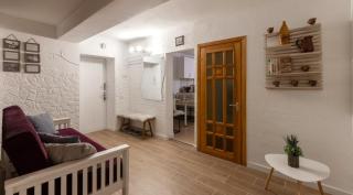 Modern Traditional apartment - 6