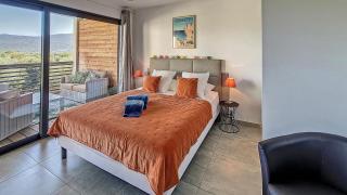 Appartement de standing avec piscine et terrasse - 7