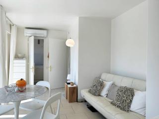 Studio climatisé 2★, 2 balcons, proche plage, Le Lavandou - FR-1-251-475 - Le Lavandou - 7