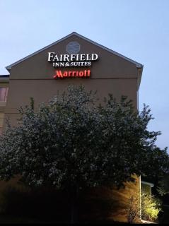 Fairfield Inn and Suites Lansing West - 3