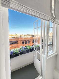 Chelsea Flat 10 mins Harrods, Balcony, Gym, Air Conditioning - 9