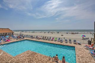 Oceanfront Gem with Community Perks in Myrtle Beach - Myrtle Beach - 9