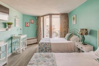 Oceanfront Gem with Community Perks in Myrtle Beach - Myrtle Beach - 3