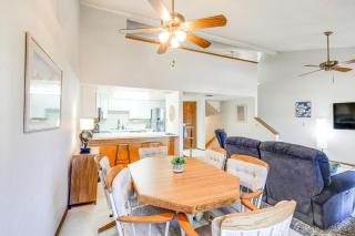 Cozy Flagstaff Retreat with Balcony and Mtn View! - Flagstaff - 0