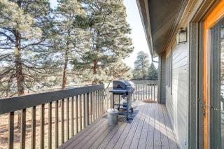 Cozy Flagstaff Retreat with Balcony and Mtn View! - Flagstaff - 9
