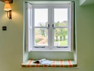 3 Bed in Isle of Purbeck IC027 - Kingston - 2