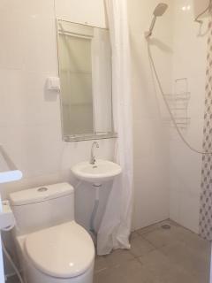 Quiet and confortable studio with lovely balcony view - Kerobokan - 2