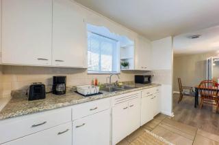 Relaxing 3BR 3 Bath close to the falls - 6