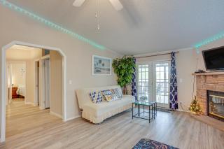 Lake Livingston Home with Dock and Deck! - Huntsville - 2