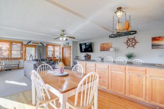 Riverfront Kingston Cottage with Deck, 2 Mi to Beach - Kingston - 2