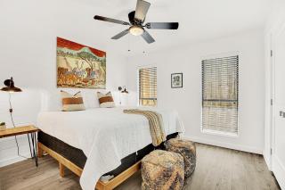 Wanderlust #1 | Hot Tub | Shared outdoor Space - Fredericksburg - 6