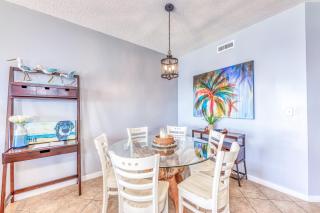 The Palms 914 - 5