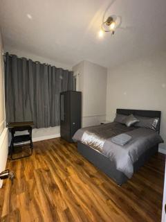 3 Bedroom Apartment - Londra - 5