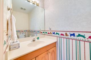 17 Mi to Skiing! Lake-View Michigan Home with Deck - 2