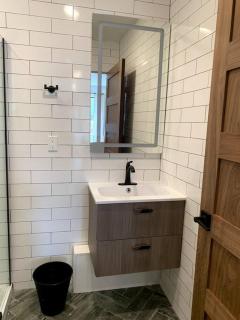 Veau3 1BD 1BA minutes to NYC - Newark - 9