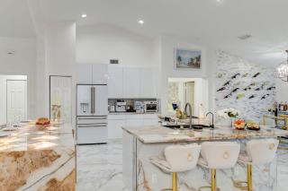 Stunning House with Beautiful Lake View - Wellington - 7