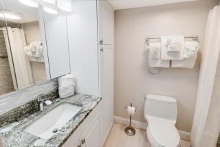 Panoramic Views Oceanfront Tower King Room 7th Flr - 4