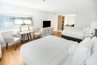 Essence of the Ocean 2nd Floor Oceanview Room - 8