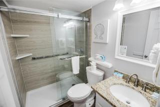 Ultimate Getaway Resort View King Room 1st Flr - 7