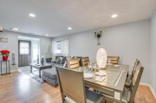 Country Club Hills Home: Walk to Rec Center! - 2