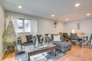 Country Club Hills Home: Walk to Rec Center! - 5