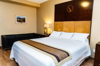 SKKY Hotel - Whitehorse - 0