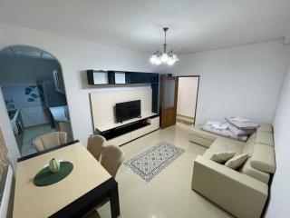 Cozy Central Apartment - Sighetu Marmaţiei - 9