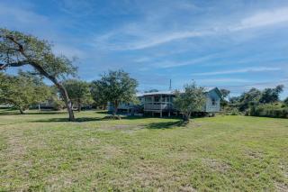 4 Mi to State Park Peaceful Rockport Home with Yard - 9