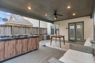 Prolific 3Story w Game Room-HotTub-Near DT - Houston - 3