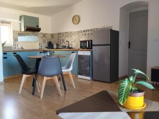 Le Petit d'Aquí appartement d'hôtes - 15 minutes de la mer - Montblanc - 6