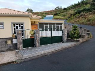 House Luís Ornelas - - 0