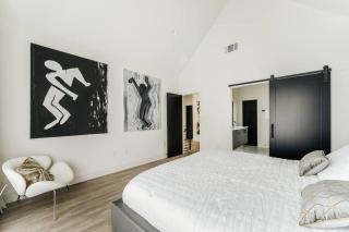 25% OFF Weekly New Cozy 4B EVcharger Gym The Haus - Austin - 3
