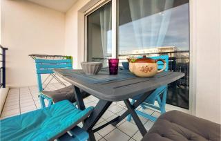 Awesome Apartment In Royan With Kitchen - Royan - 3
