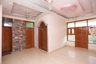 Hotel O The Royal Plaza - Indirapuram - 9