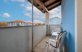 1 Bedroom Lovely Apartment In Barbariga - Barbariga - 2