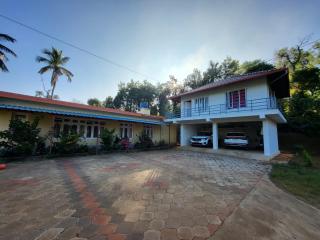 JP Homestay Somwarpet Coorg - Hāngal - 7