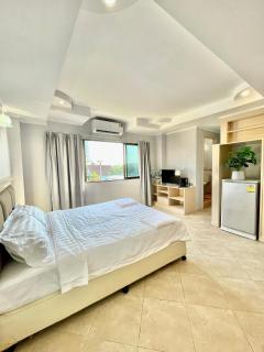 Nona Pattaya Hotel - Jomtien Beach - 9