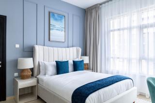 Trophy - Marina Urban Serenity Suite - 7