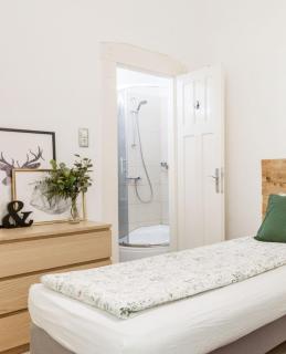 Charming and unique apartment with balcony by the Great Synagogue - Budapest - 8