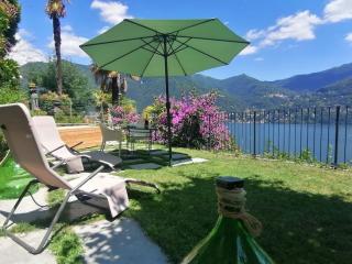 Simo House Stunning Lake View Balcony AC - 3