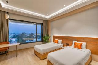 HOTEL ICON - Nadiad - 6