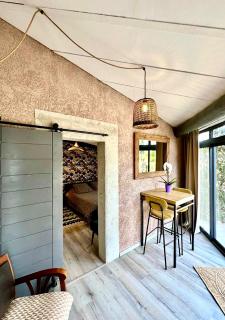 B&B 2 Chambres d'hôtes Gai Félibre avec Piscine et Jacuzzi - 1