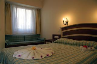 The Blue Lagoon Deluxe Hotel - 7