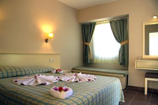 The Blue Lagoon Deluxe Hotel - 6