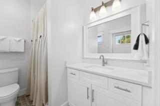 Grand Retreat I! 4BR 5BA Sleeps 15! Private Pool! Luxury and comfort await! - Panama City Beach - 7