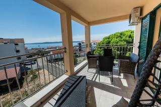 Sun Island Apartment - Trogir - 1