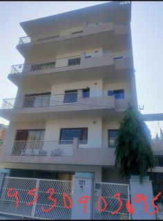HomiStay Luxury Two Bhk - Panchkula - 3